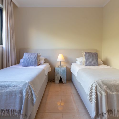 Twin Bedroom