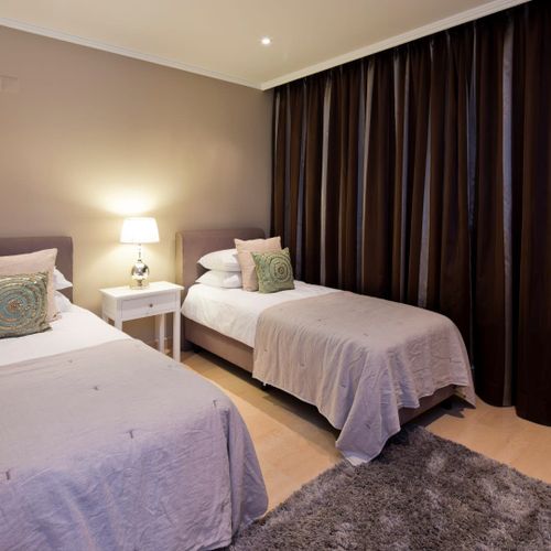 Twin Bedroom