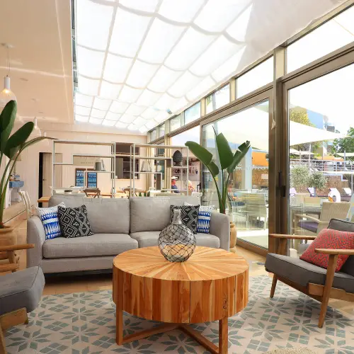 Reception Lounge