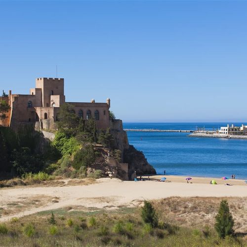 Angrinha Beach