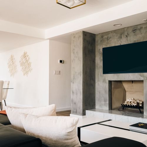 Living area *Fireplace is non-operational and not available for guest use*