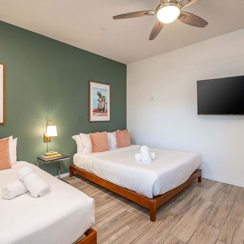 Bedroom 4 with flatscreen TV