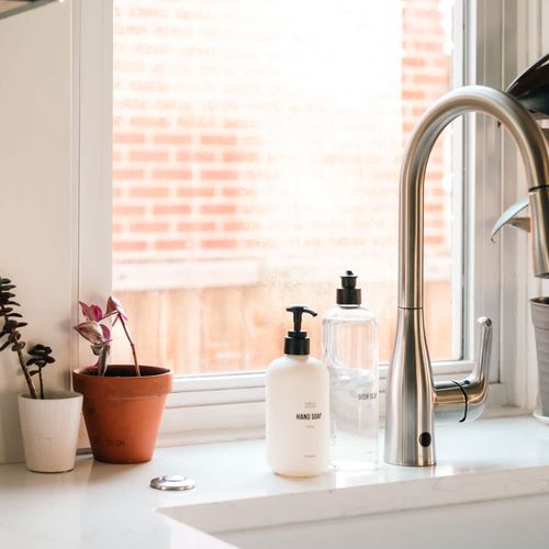 Automatic kitchen sink