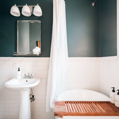 Main level bathroom with soaking tub