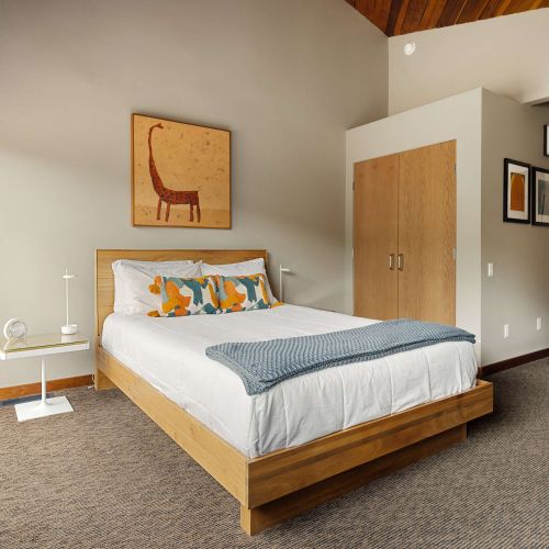 Bedroom 2 with queen bed