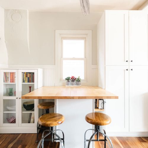 Kitchen counter seating