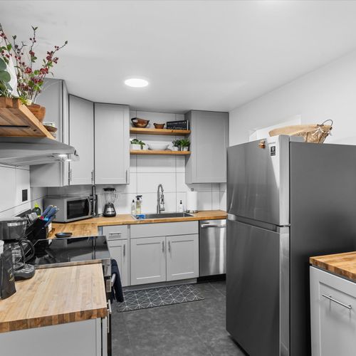 Fully equipped kitchen with stainless steel appliances