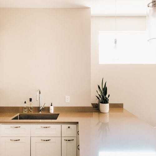Open kitchen with island seating