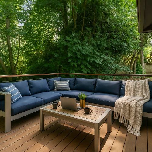 Sit outside with a drink or listen to the trees. Comfortable spot for quiet mornings or slow evenings.