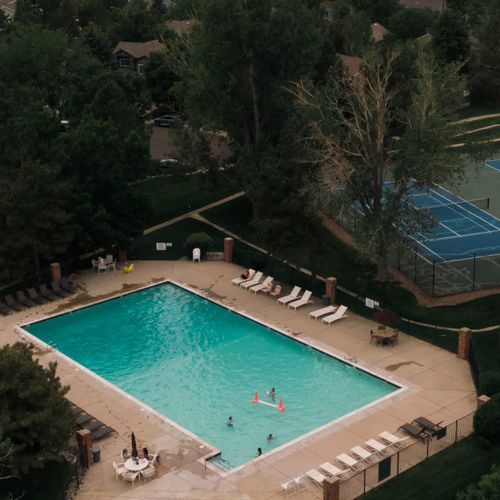 Community pool (open seasonally)