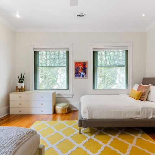 Bedroom 3 with 2 queen beds