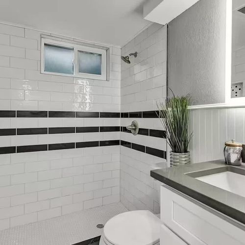 Downstairs full bathroom