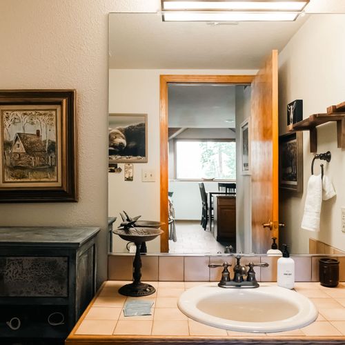 Half bathroom (on the main  level)