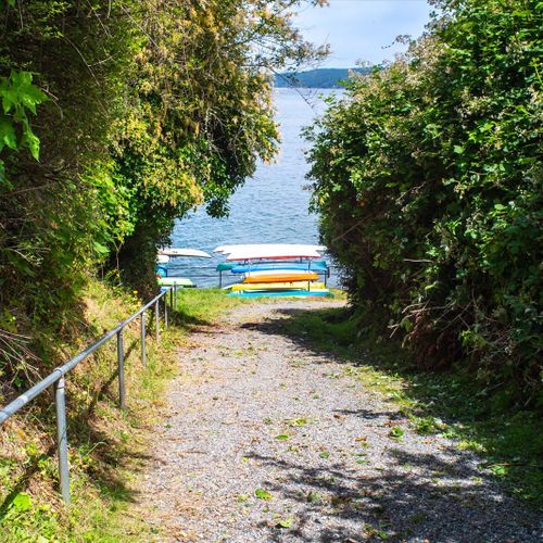 Just a short walk to Baby Island Beach,