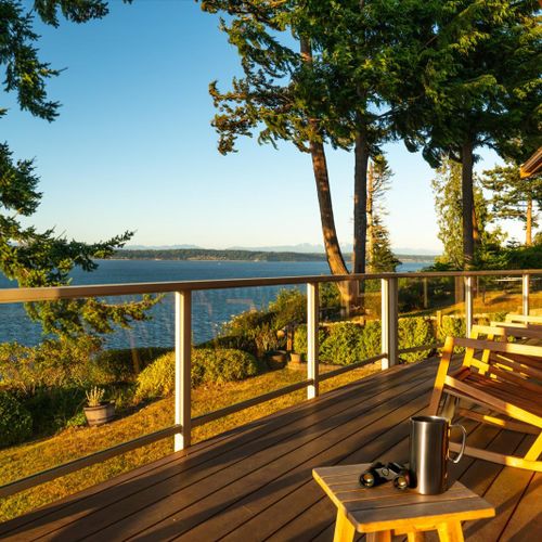 Casual seating on the deck for morning coffee, or early happy hour.