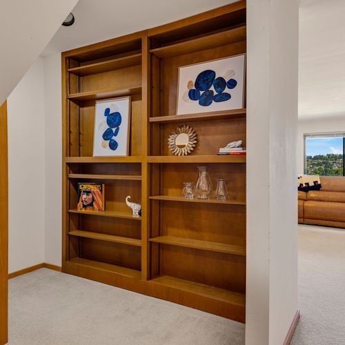 Simple accents that tell a story.