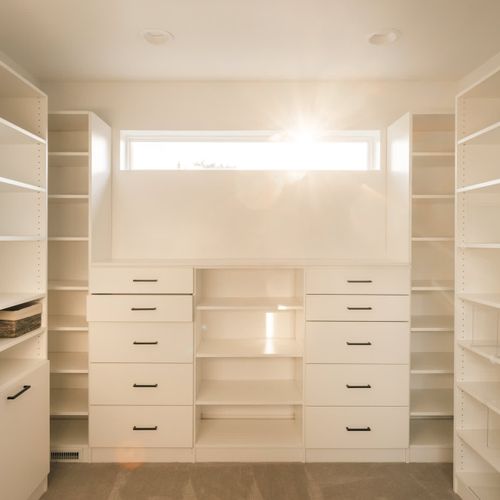 Walk-in closet
