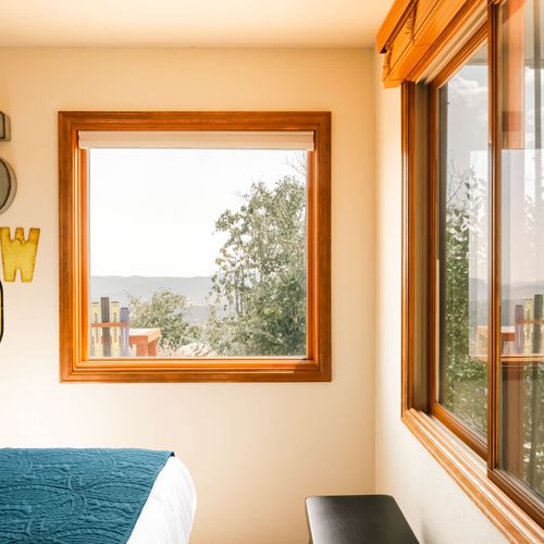 Bedroom 4 with queen bed