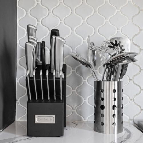 Stainless steel cooking utensils for luxurious cooking.