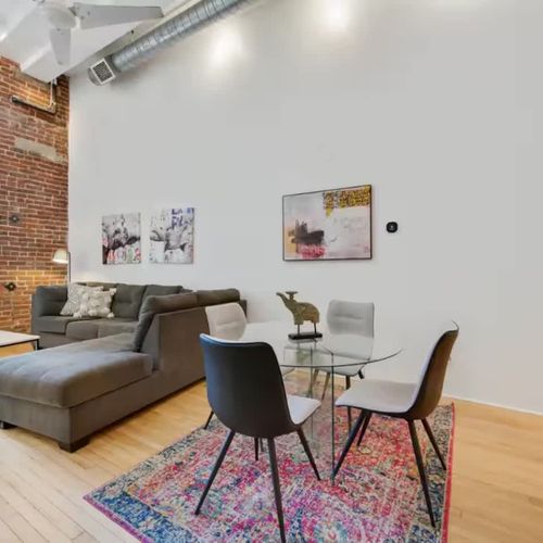 Dining table seats 4