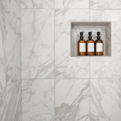 We have shampoo, conditioner, and body wash available for your stay in our beautiful tiled shower!