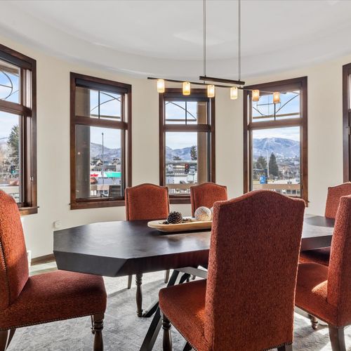 Dining table seats 6