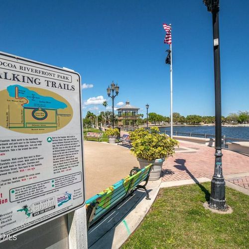 Walking Trails in Cocoa Village