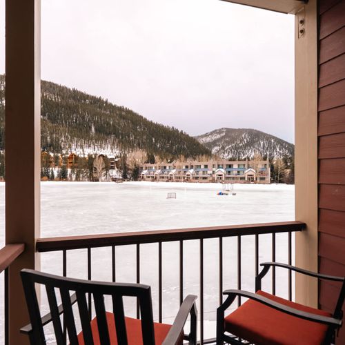 Private balcony overlooking Keystone Lake