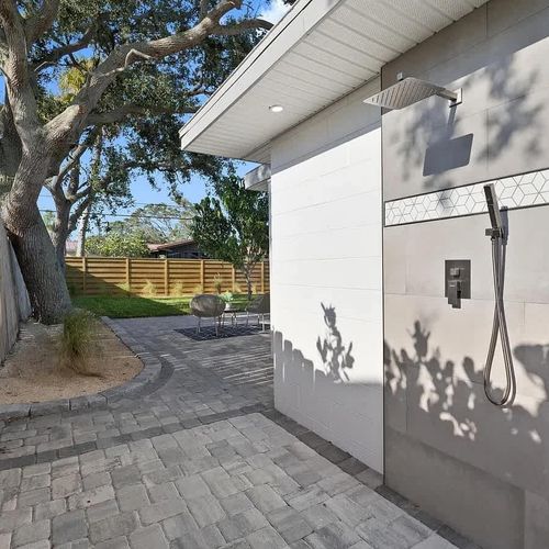 Side of house with an Outdoor shower