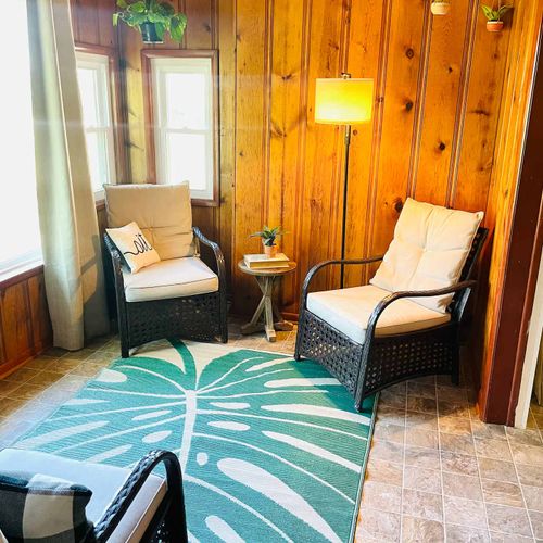 Another view of the sitting area off of the kitchen and living area