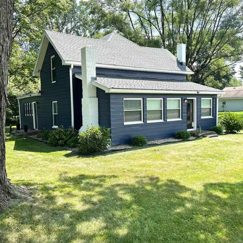 Exterior view of the Farmhouse!