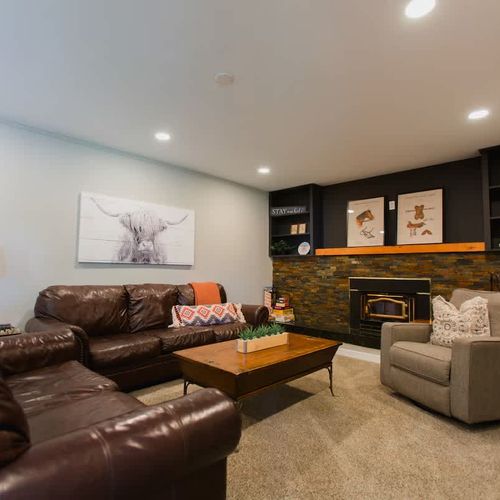 Main living area *Please note the fireplace is non-operational*