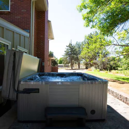 Hot tub