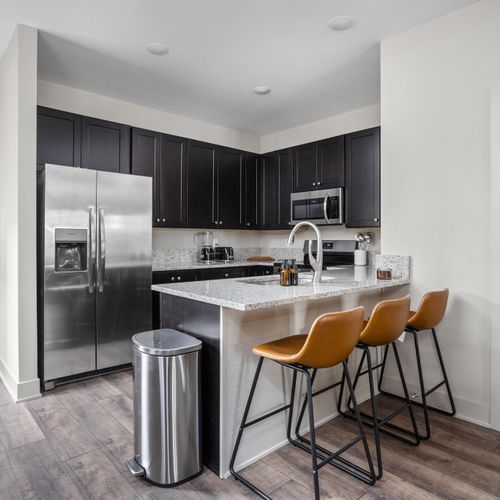 Smoothie bowls by morning, wine nights by evening