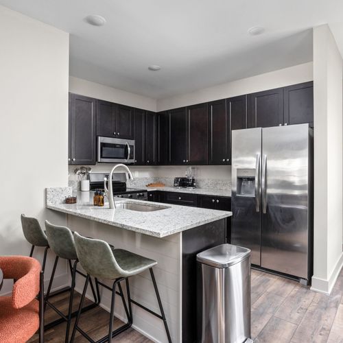 Smoothie bowls by morning, wine nights by evening