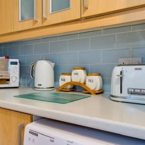 A fully equipped kitchen.