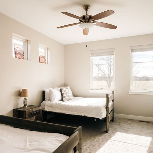 Bedroom 4 with 1 twin and 1 full bed