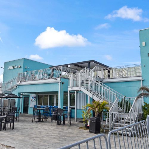 Nearby Restaurant: Dirty Birds