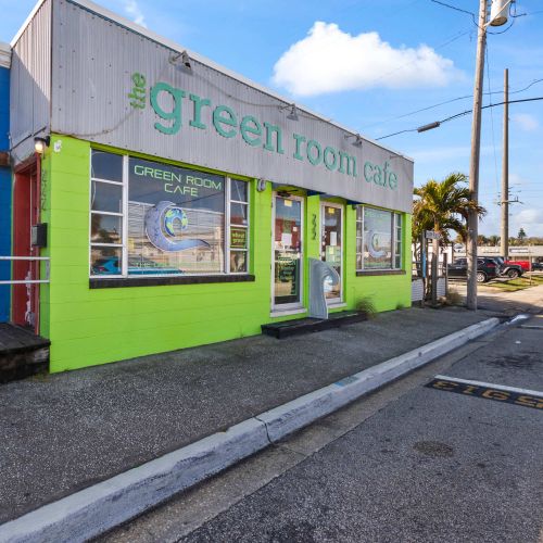 Nearby Restaurant: Green Room Café