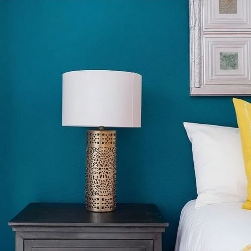 Basement queen bedroom