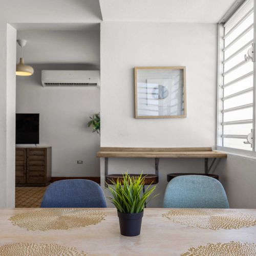 Cozy dining, intimate and charming