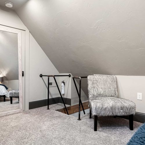 Bedroom 4 (loft area) with full bed