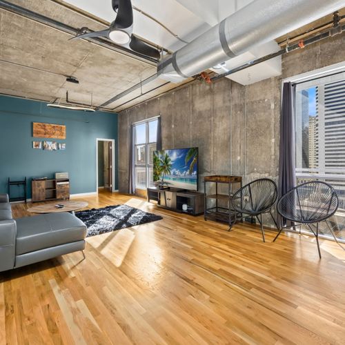 Living area with Smart TV