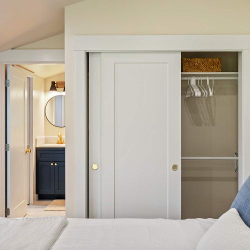Ample wardrobe space for all your belongings.