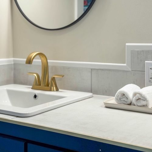 Neat sink space for quick daily routines.