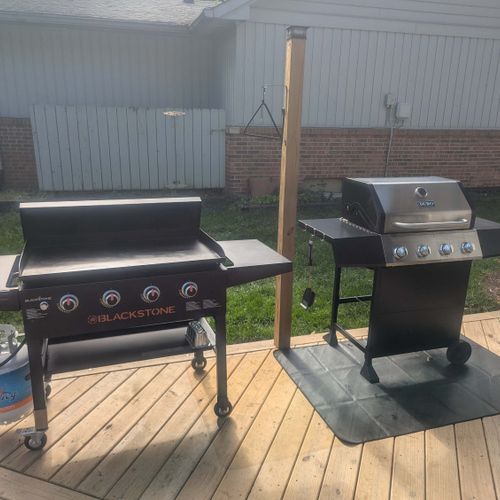 Both a GAS grill AND a BlackStone griddle!