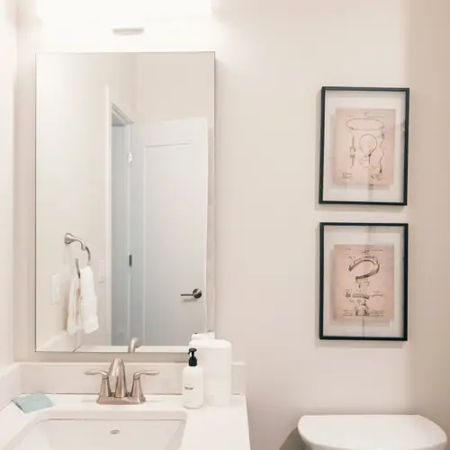2nd floor hall bath