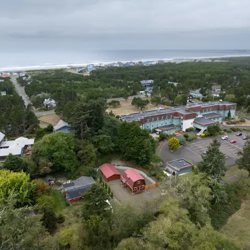 A comfortable home base for exploring the Washington coast.