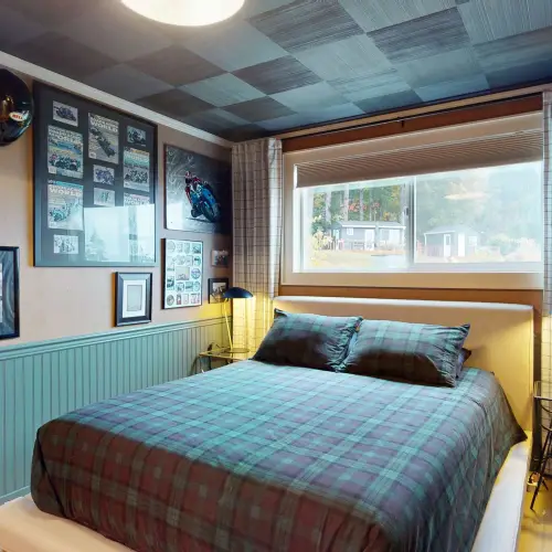 Settle in comfortably surrounded by artwork and thoughtful details.
