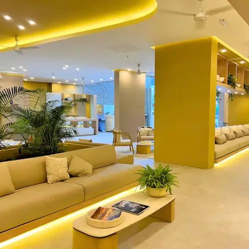 Lobby seating with tropical plants